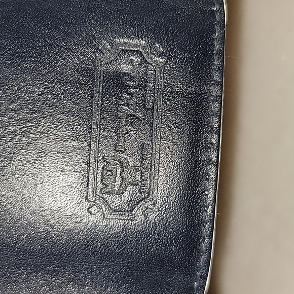 MCM Germany 2 key Holder w zipper pocket  White and Navy - Picture 9 of 9